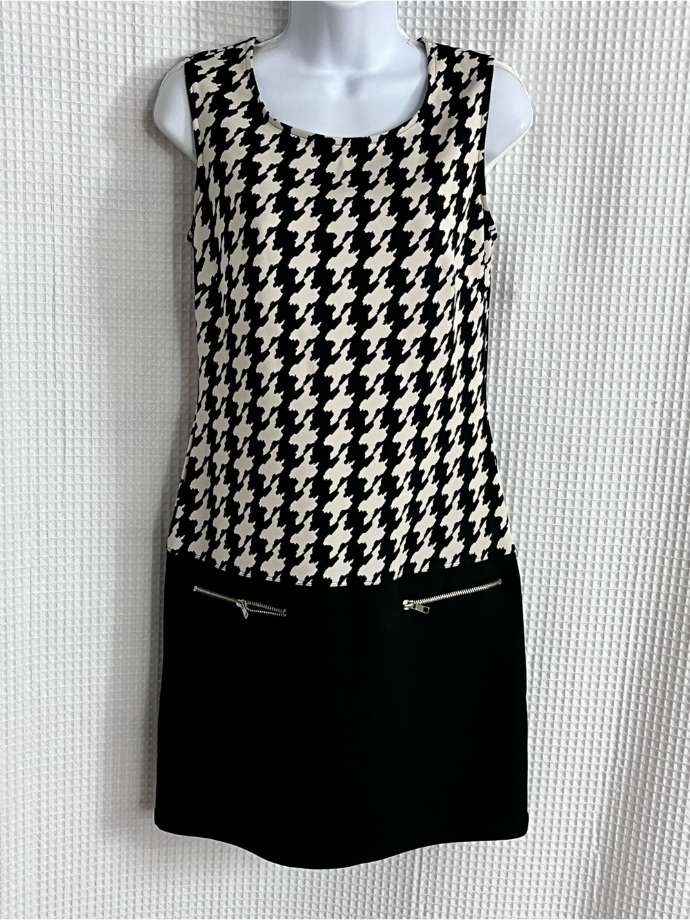 Cynthia Rowley Black and White Houndstooth Shift Dress size 6